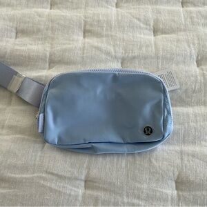 NWT lululemon Light Blue Women's Everywhere Belt Bag